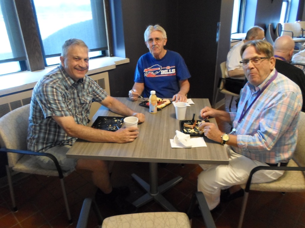 Dining;L-R:Joe Popiel,Dan Holody,Bill Mittendorf